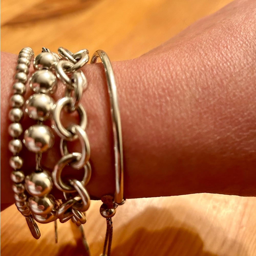 Elegant Silver Bracelet Set